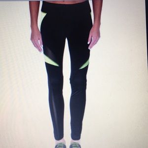 New Central Park active wear performance leggings sz L